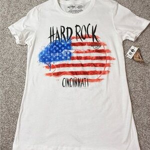 Hard Rock Cincinnati Graphic T-Shirt red white and blue NWT July medium